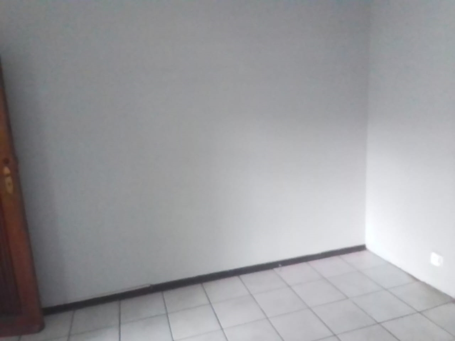 1 Bedroom Property for Sale in Meyerton Central Gauteng