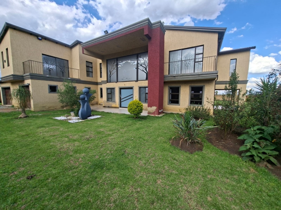 5 Bedroom Property for Sale in Selcourt Gauteng