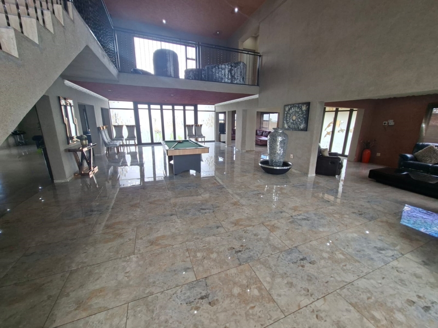 5 Bedroom Property for Sale in Selcourt Gauteng