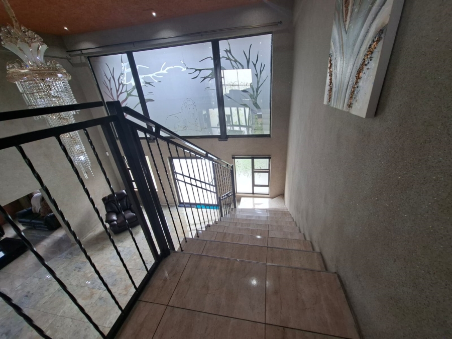 5 Bedroom Property for Sale in Selcourt Gauteng