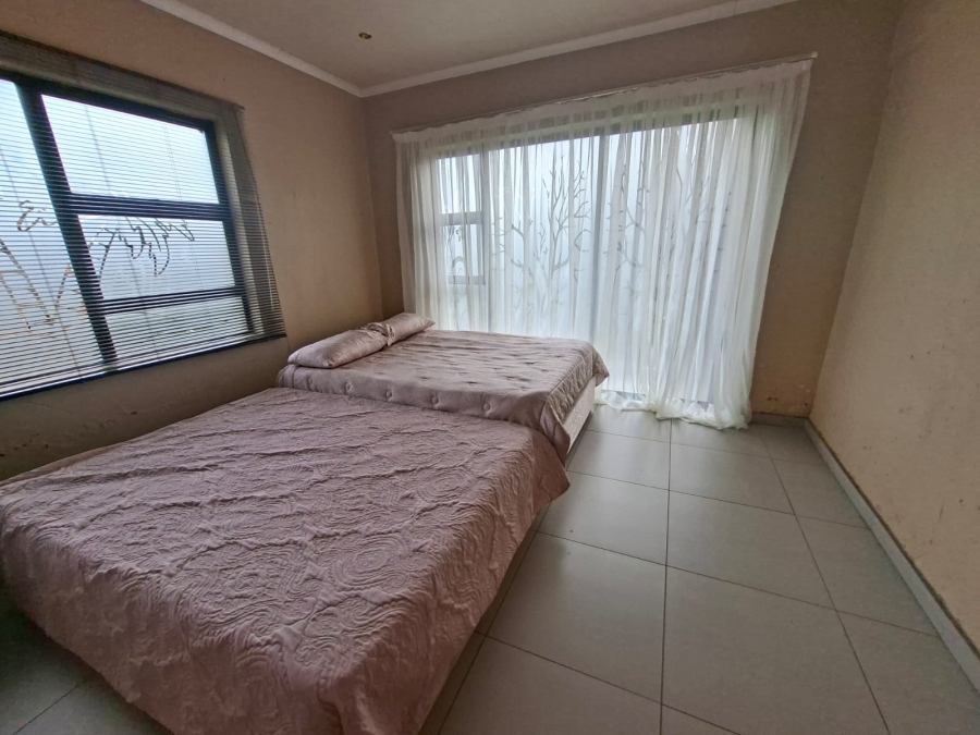 5 Bedroom Property for Sale in Selcourt Gauteng