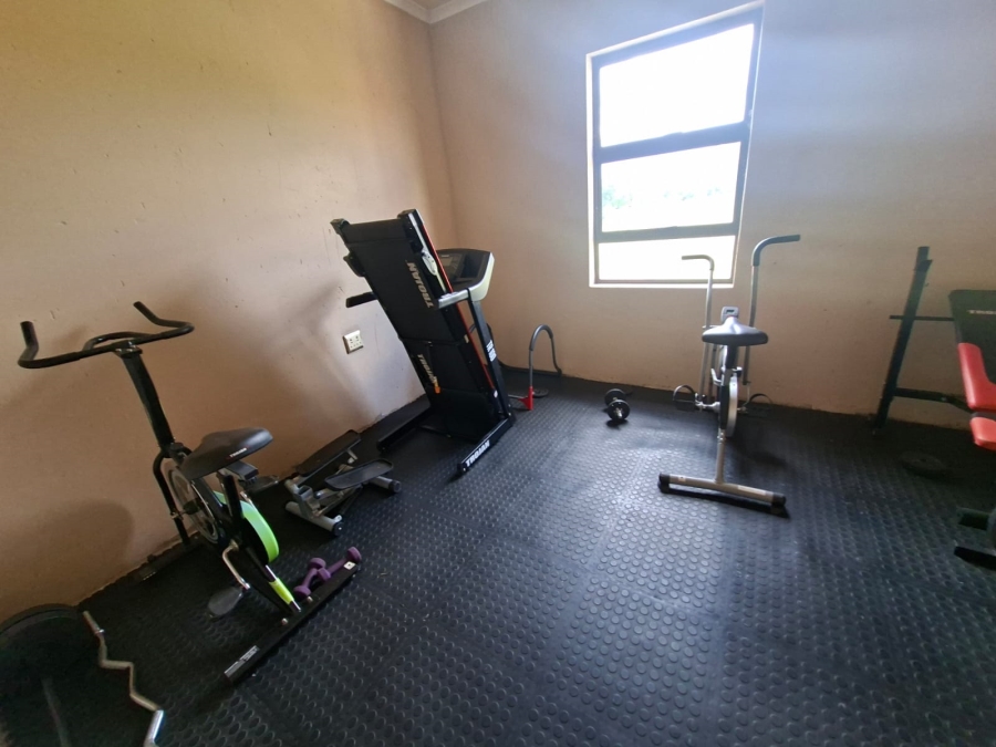 5 Bedroom Property for Sale in Selcourt Gauteng