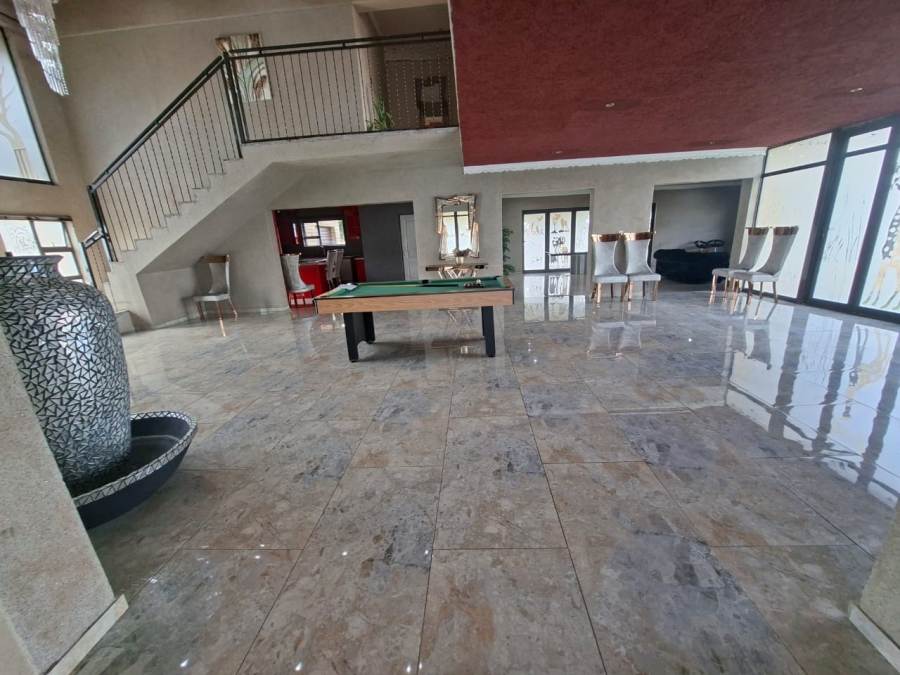 5 Bedroom Property for Sale in Selcourt Gauteng