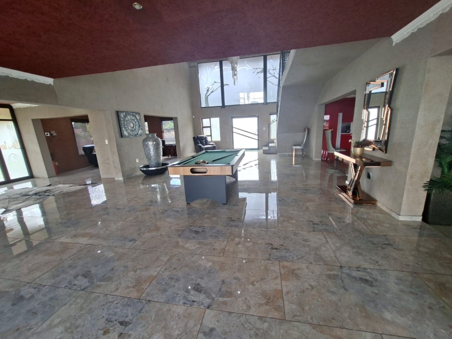 5 Bedroom Property for Sale in Selcourt Gauteng