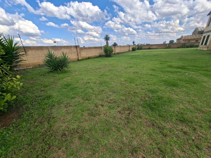 5 Bedroom Property for Sale in Selcourt Gauteng