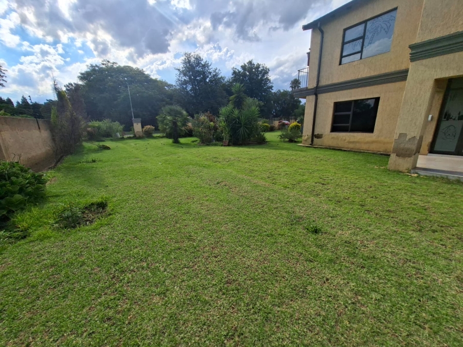5 Bedroom Property for Sale in Selcourt Gauteng