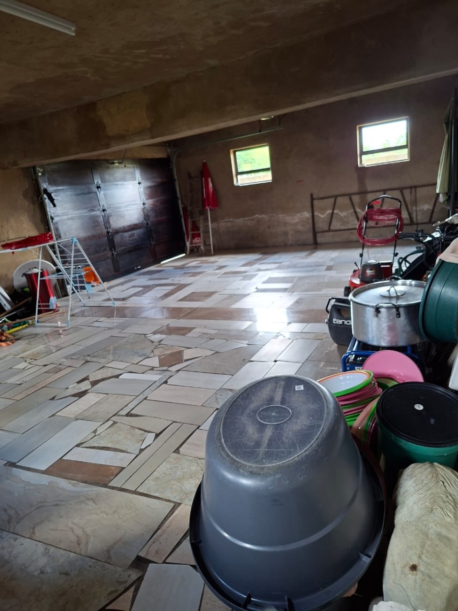 5 Bedroom Property for Sale in Selcourt Gauteng