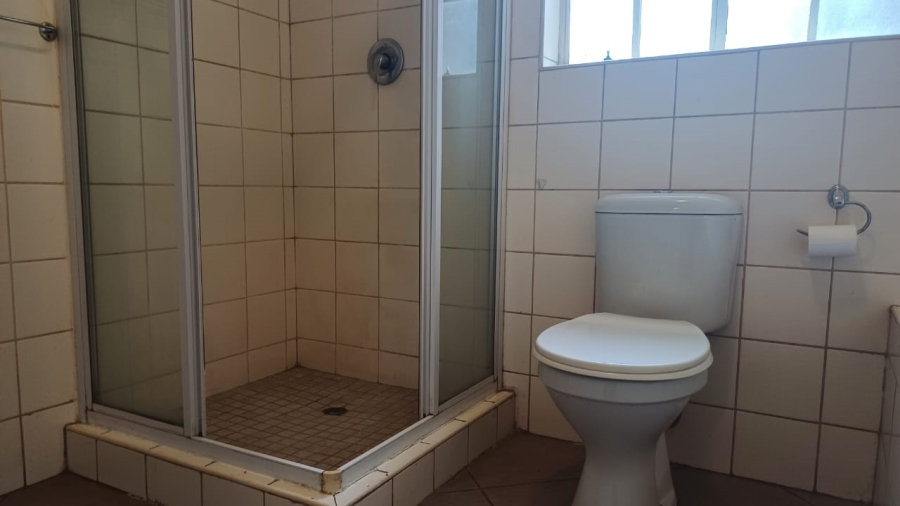 2 Bedroom Property for Sale in Robinpark Gauteng