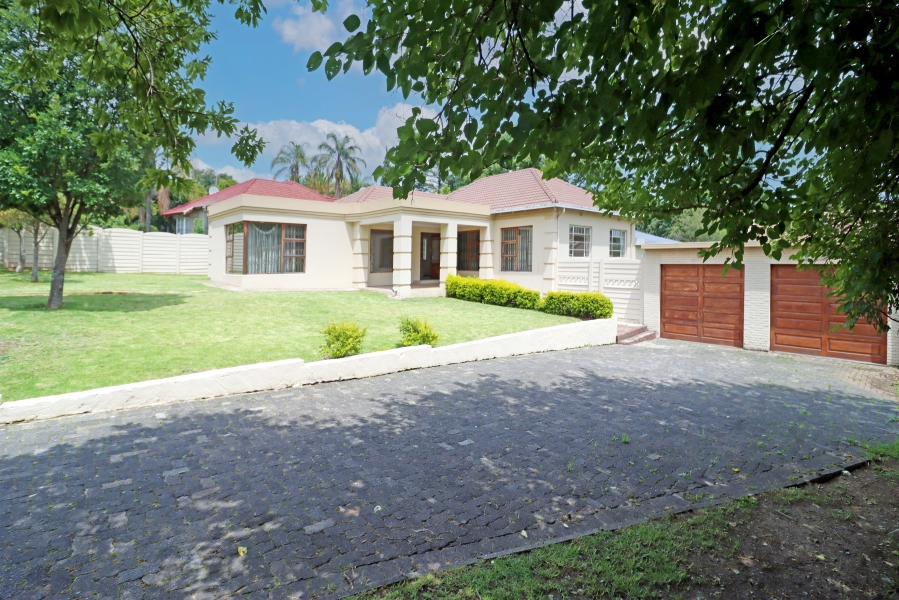 4 Bedroom Property for Sale in Lyndhurst Gauteng