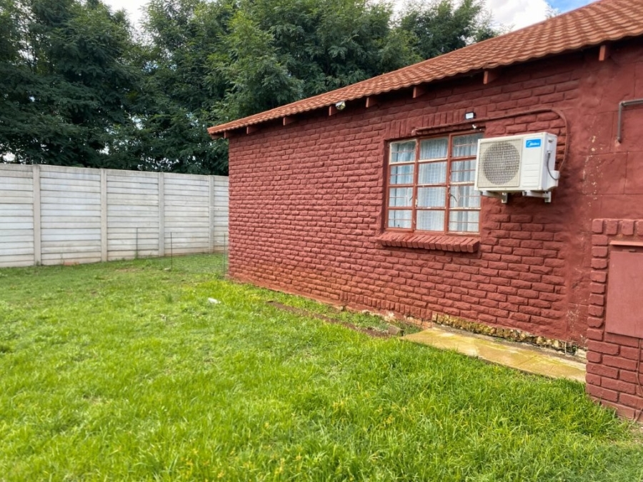 6 Bedroom Property for Sale in Grootvaly Gauteng