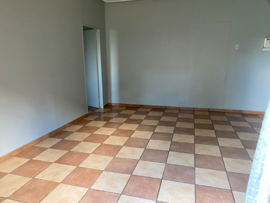 6 Bedroom Property for Sale in Grootvaly Gauteng