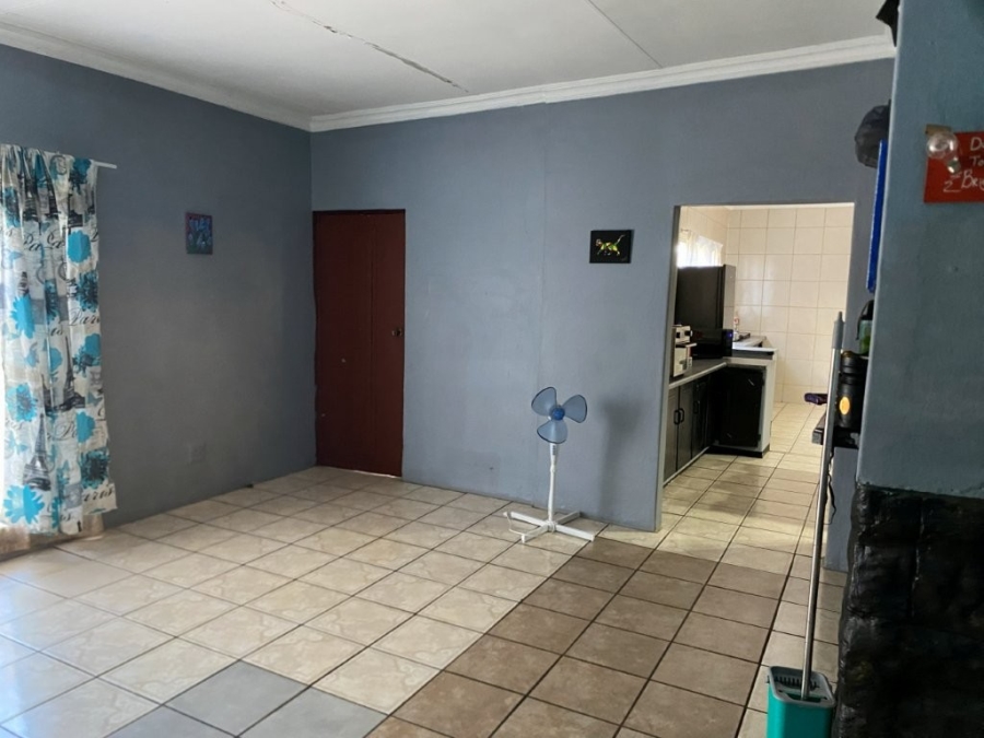 6 Bedroom Property for Sale in Grootvaly Gauteng