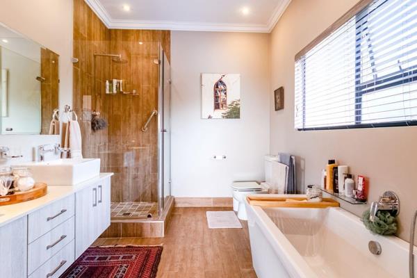 4 Bedroom Property for Sale in Eye of Africa Gauteng