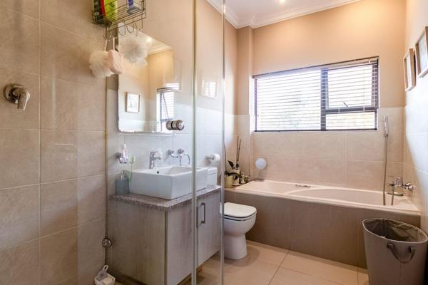 4 Bedroom Property for Sale in Eye of Africa Gauteng