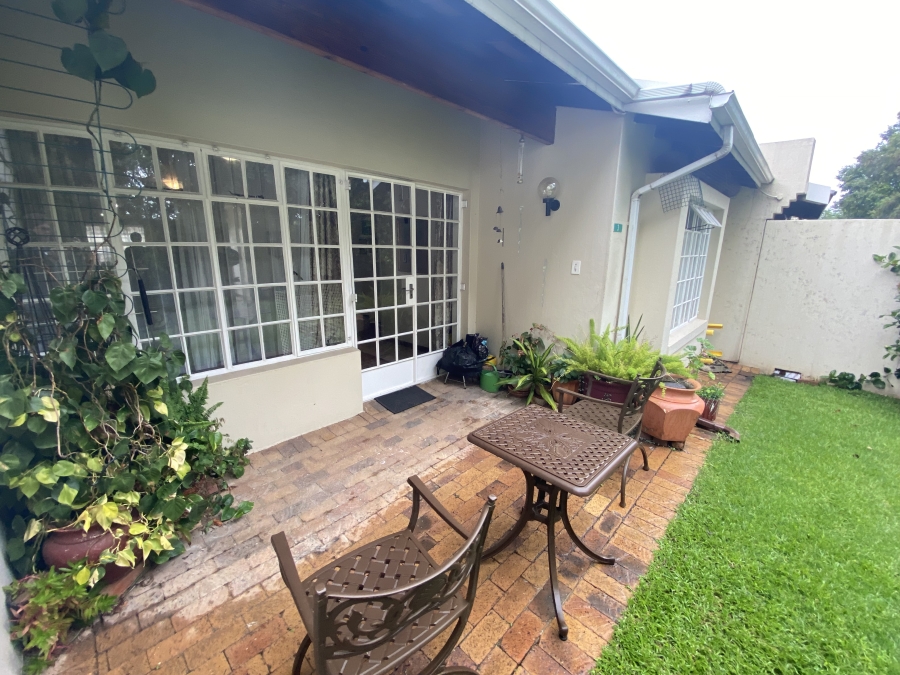 2 Bedroom Property for Sale in Magaliessig Gauteng