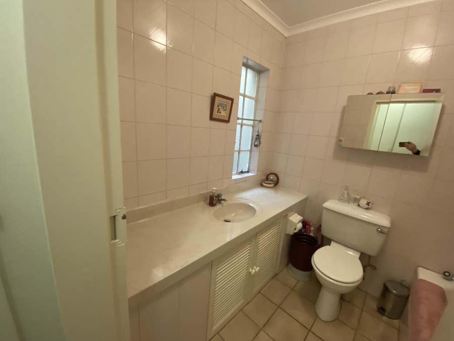 2 Bedroom Property for Sale in Magaliessig Gauteng