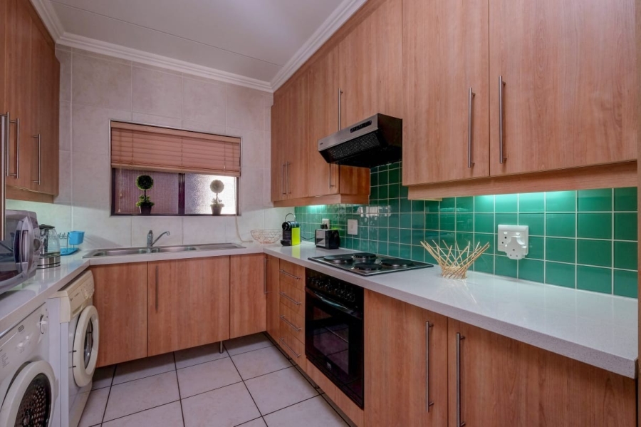 To Let 2 Bedroom Property for Rent in Morningside Gauteng