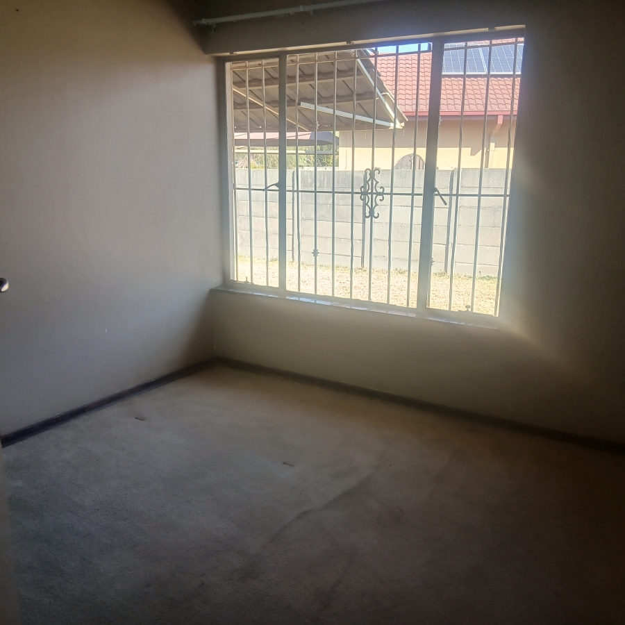 To Let 4 Bedroom Property for Rent in Ferryvale Gauteng