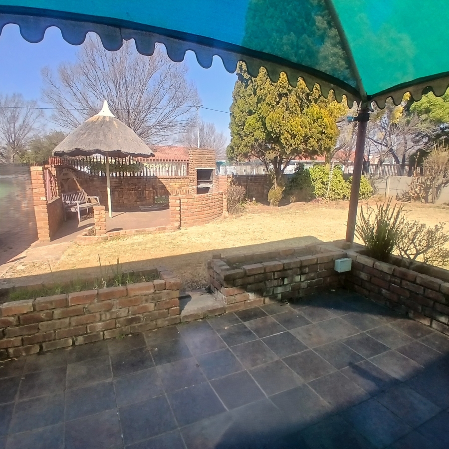 To Let 4 Bedroom Property for Rent in Ferryvale Gauteng