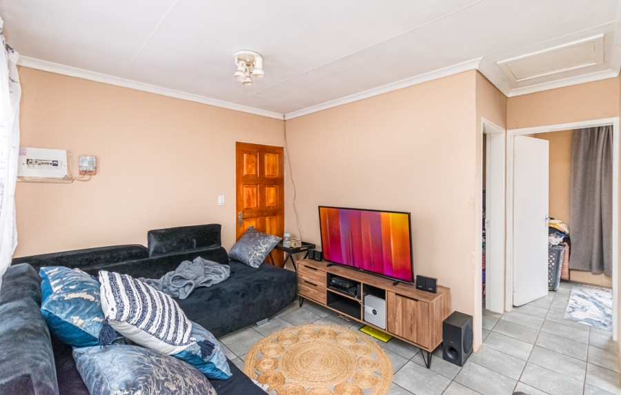 2 Bedroom Property for Sale in Bram Fischerville Gauteng