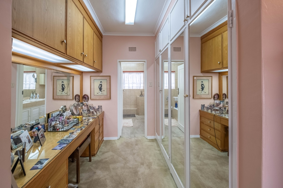 5 Bedroom Property for Sale in Bedford Park Gauteng