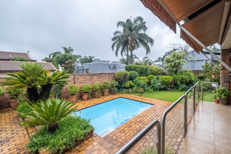 5 Bedroom Property for Sale in Bedford Park Gauteng