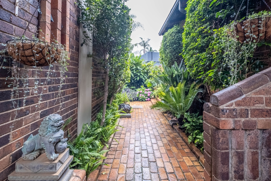 5 Bedroom Property for Sale in Bedford Park Gauteng