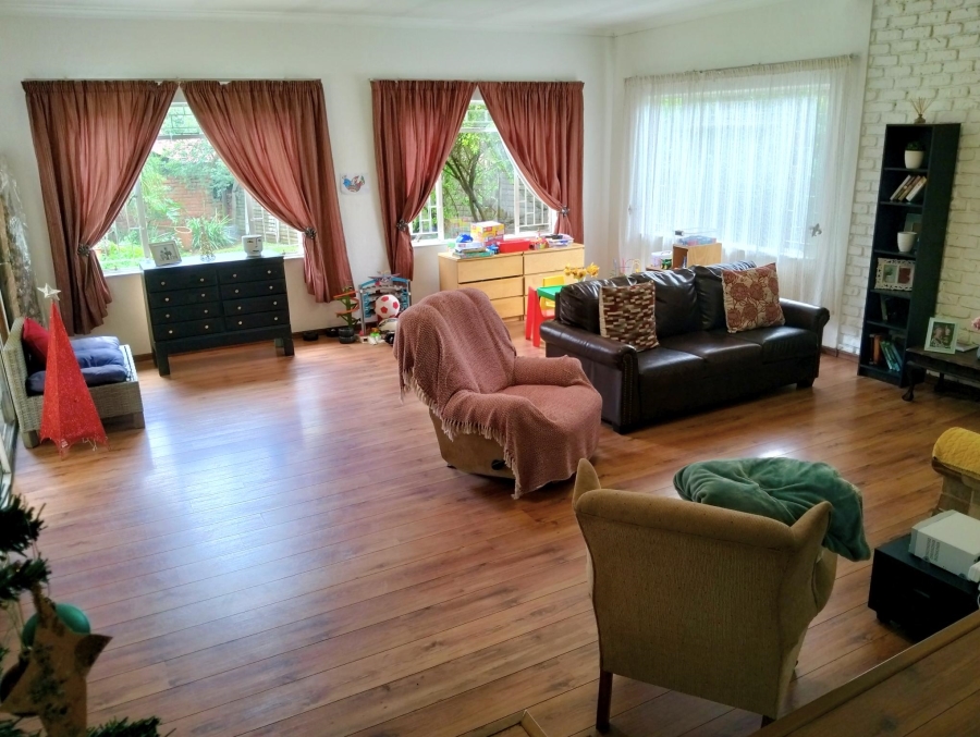 3 Bedroom Property for Sale in Garsfontein Gauteng