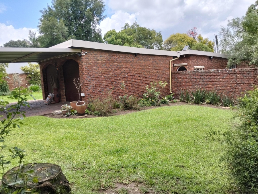 3 Bedroom Property for Sale in Garsfontein Gauteng