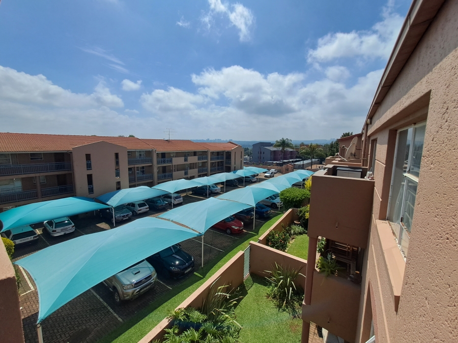 1 Bedroom Property for Sale in Linden Gauteng