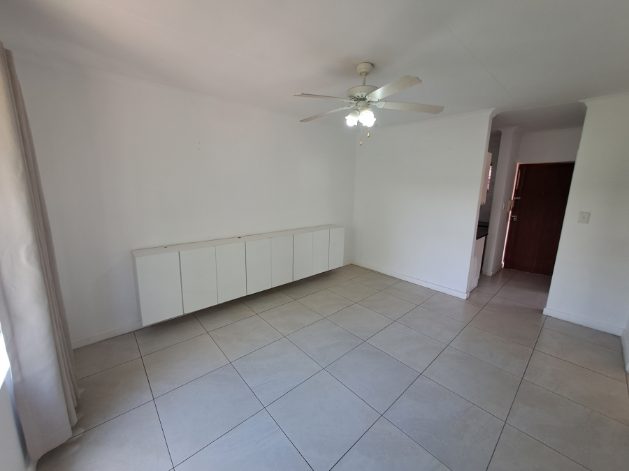 1 Bedroom Property for Sale in Linden Gauteng