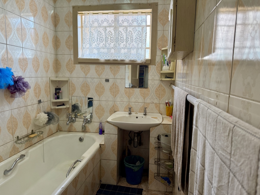 3 Bedroom Property for Sale in Vanderbijlpark CW 5 Gauteng