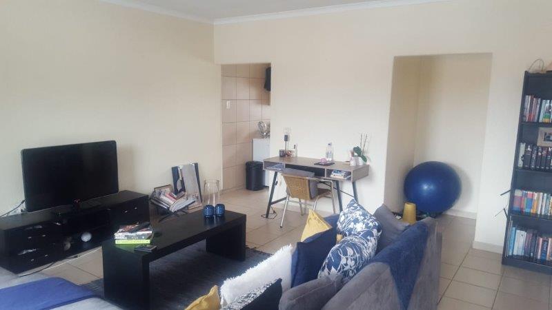 1 Bedroom Property for Sale in Casseldale Gauteng