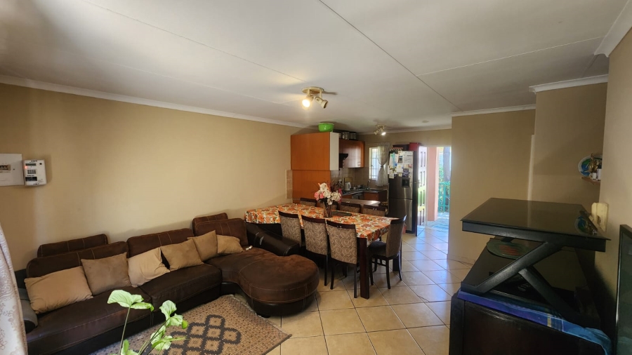 To Let 3 Bedroom Property for Rent in Illiondale Gauteng