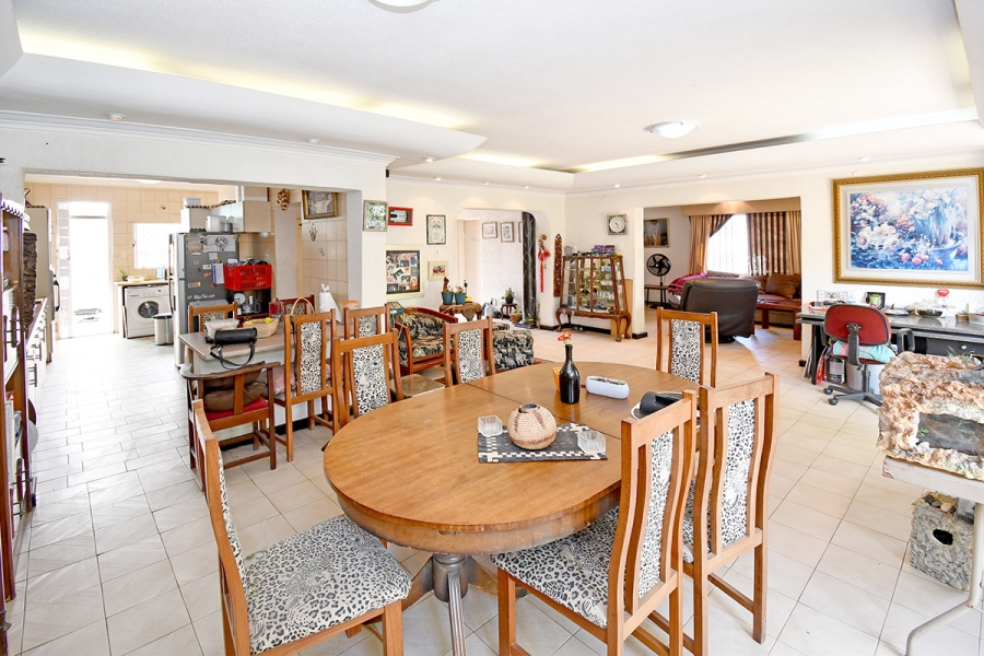 To Let 4 Bedroom Property for Rent in Bruma Gauteng