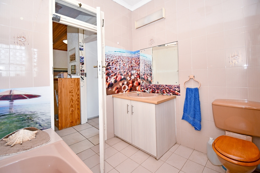 To Let 4 Bedroom Property for Rent in Bruma Gauteng