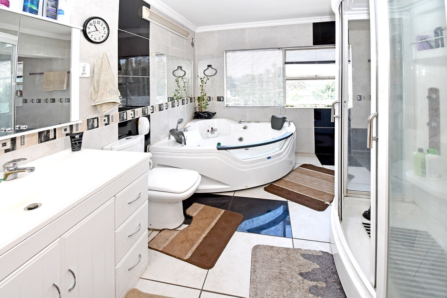 To Let 4 Bedroom Property for Rent in Bruma Gauteng