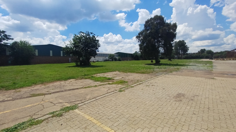 To Let commercial Property for Rent in Duncanville Gauteng
