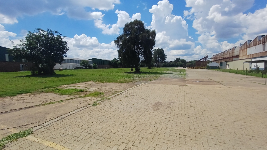 To Let commercial Property for Rent in Duncanville Gauteng