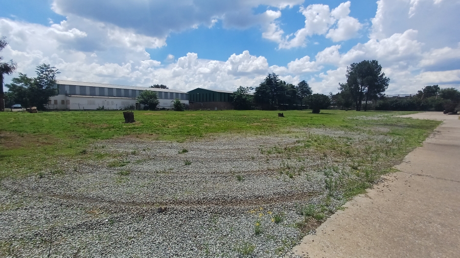 To Let commercial Property for Rent in Duncanville Gauteng