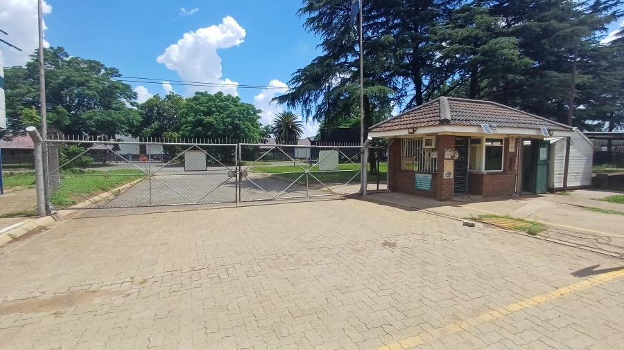 To Let commercial Property for Rent in Duncanville Gauteng