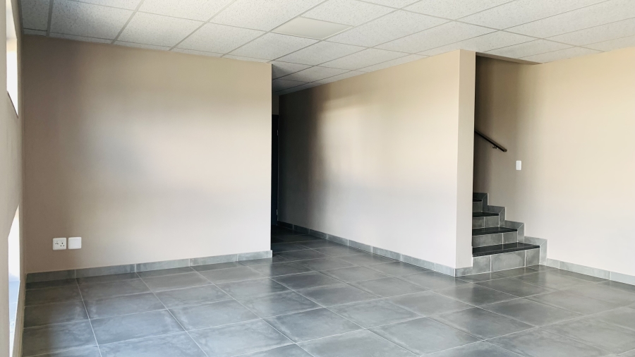 To Let commercial Property for Rent in Knoppieslaagte Gauteng