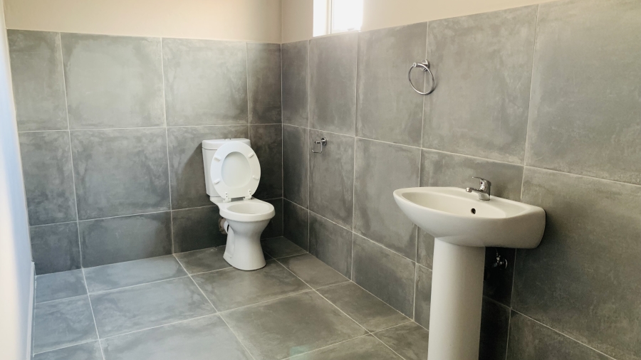 To Let commercial Property for Rent in Knoppieslaagte Gauteng