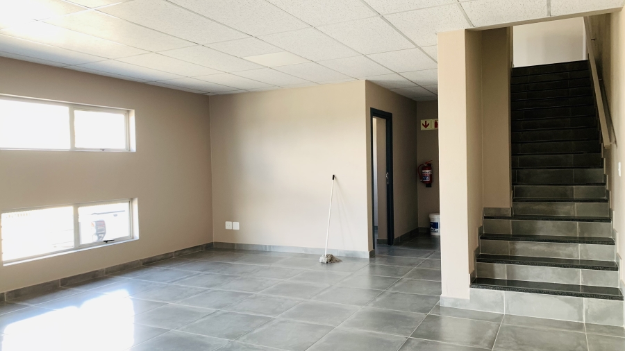 To Let commercial Property for Rent in Knoppieslaagte Gauteng