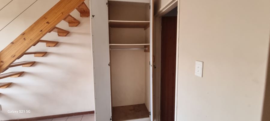 1 Bedroom Property for Sale in Hatfield Gauteng