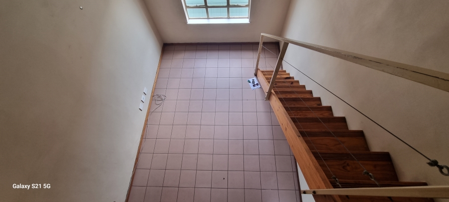 1 Bedroom Property for Sale in Hatfield Gauteng