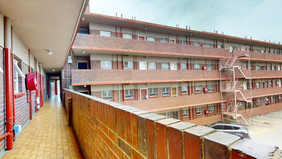 2 Bedroom Property for Sale in Cason Gauteng