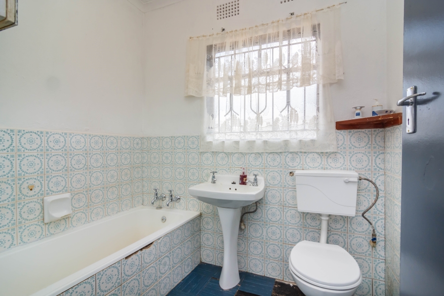 3 Bedroom Property for Sale in Fleurhof Gauteng