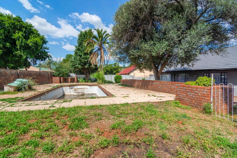 3 Bedroom Property for Sale in Fleurhof Gauteng