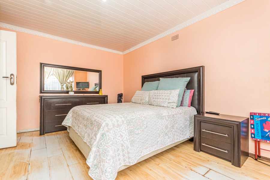 4 Bedroom Property for Sale in Dobsonville Ext 2 Gauteng